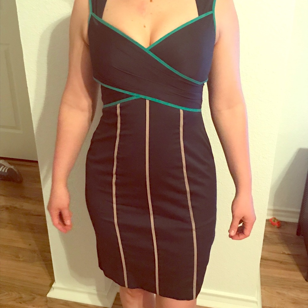Business formal Jessica Simpson dress open back